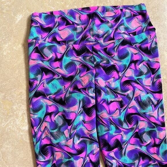 💕Cute Leggings💕  - Picture 4 of 4